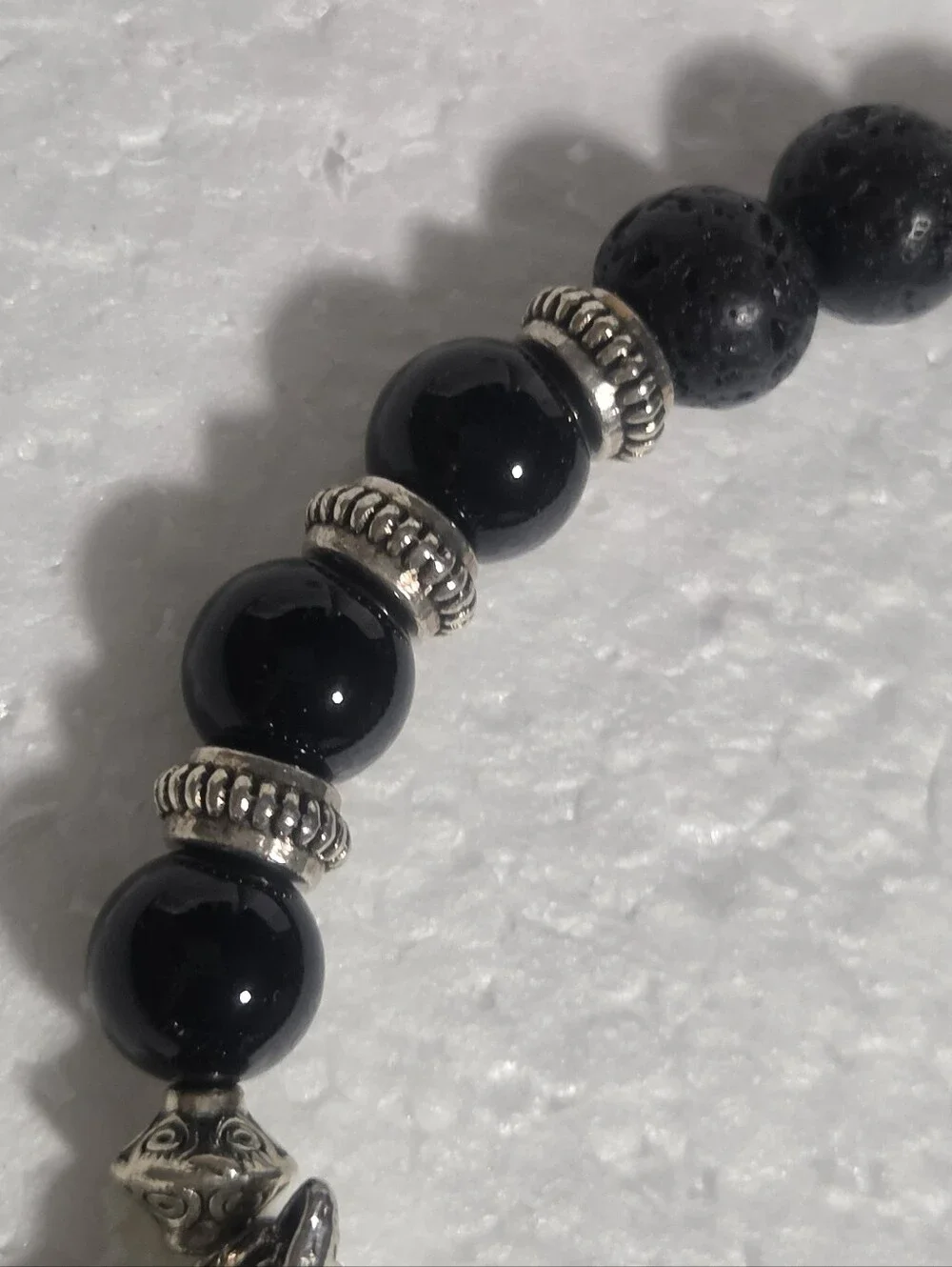 Handcrafted Black Beaded Wolf Head Stretch Bracelet